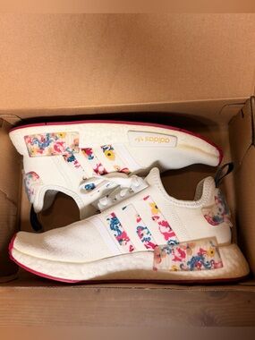 Her Studio London x adidas Wmns NMD_R1 'Floral - White.